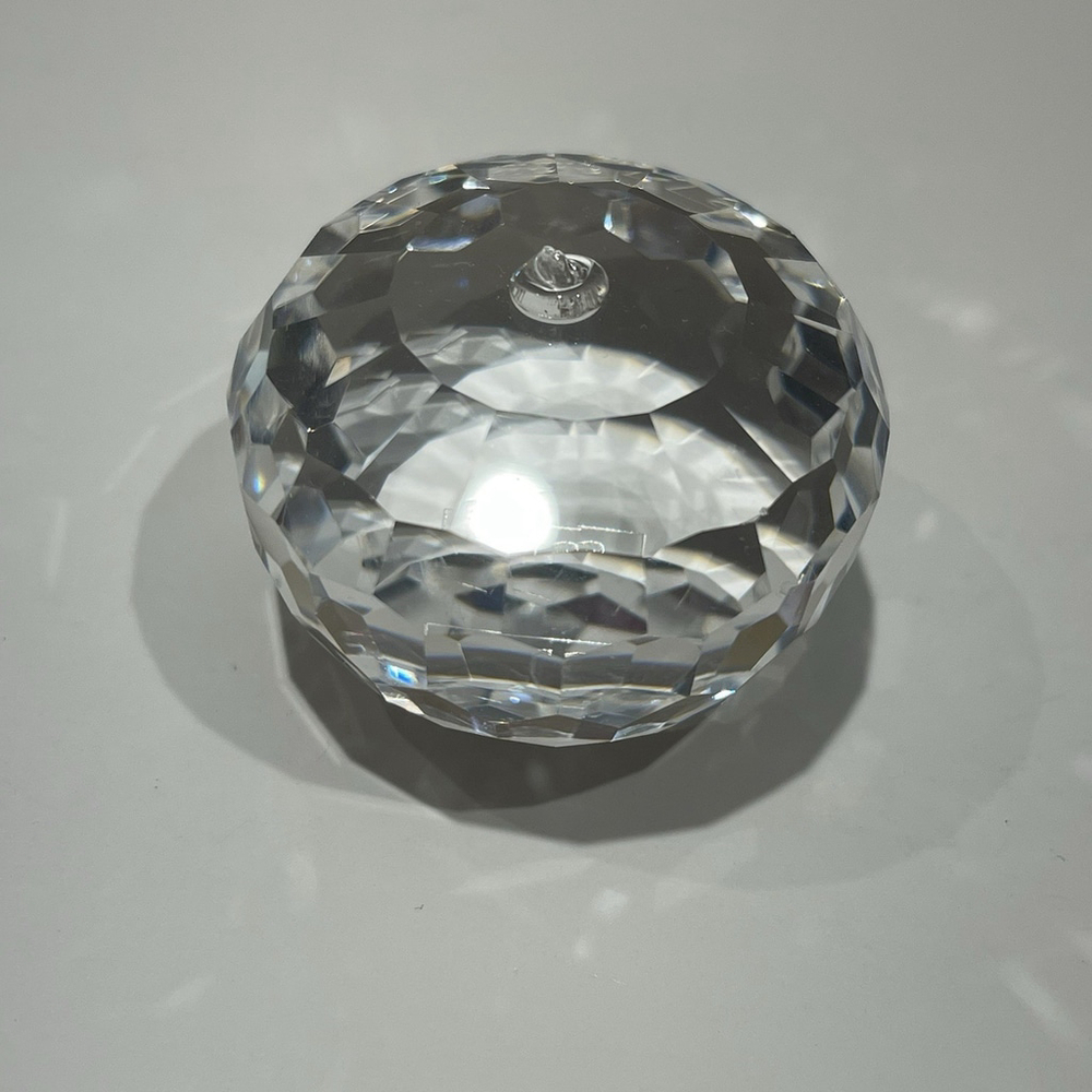 Apple Fruit Crystal‎ Clear Diamond Glass Paperweight SD Simon Design FLAWED READ